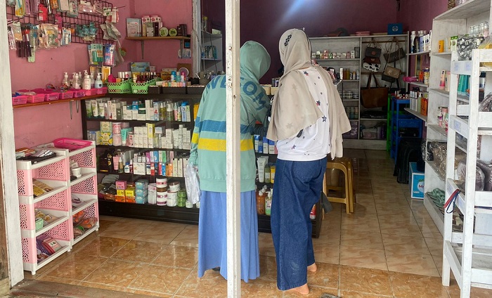 toko tiga melati kosmetik