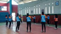 kostum voli putri maros