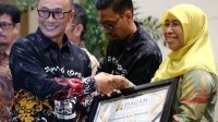 24 OKT KOMINFO MKS PENGHARGAAN