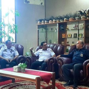 DPRD 30 juli sekwan dan LAN