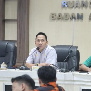 DPRD AGUSTUS 01