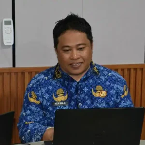 MUTASI-JABATAN-Eks-Camat-Moncongloe-Herwan-beberapa-waktu-lalu (1)